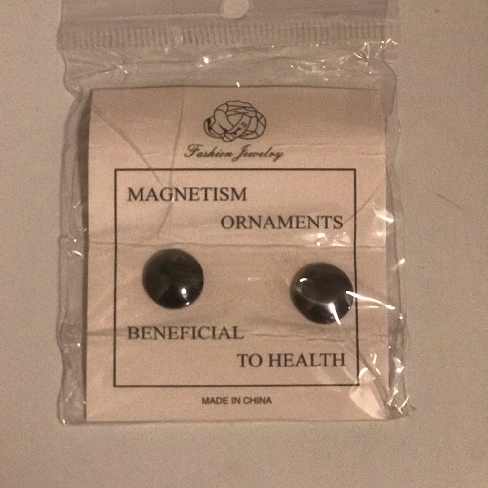 Magnetic earrings beneficial to health